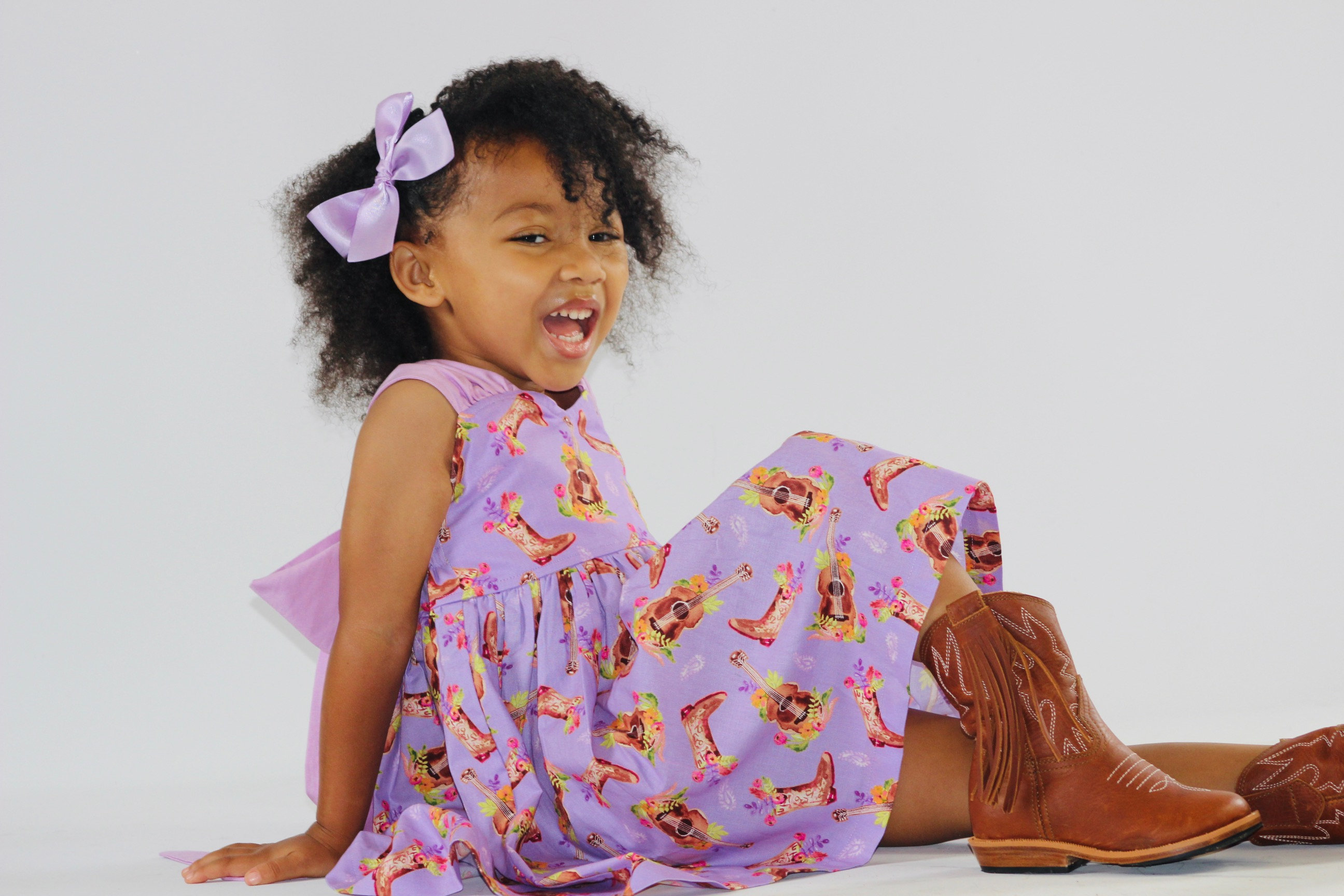 Girls western theme dress, cowboy boots, guitars, purple dress, western birthday, party dress, cowboy theme party, sweetheart Neckline