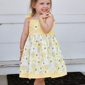 Girls Bumblebee Dress: Yellow Daisy Sundress, Summer Outfit image 8