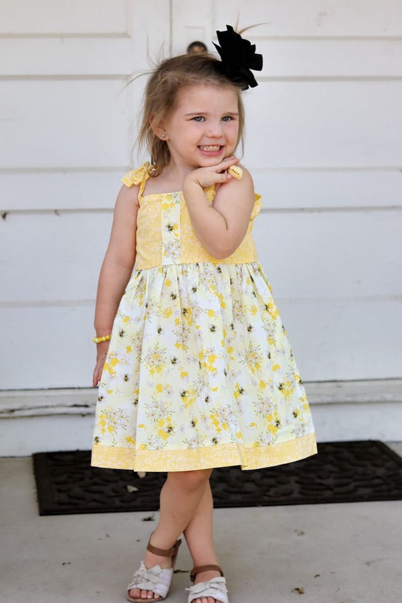 Girls Bumblebee Dress: Yellow Daisy Sundress, Summer Outfit image 8