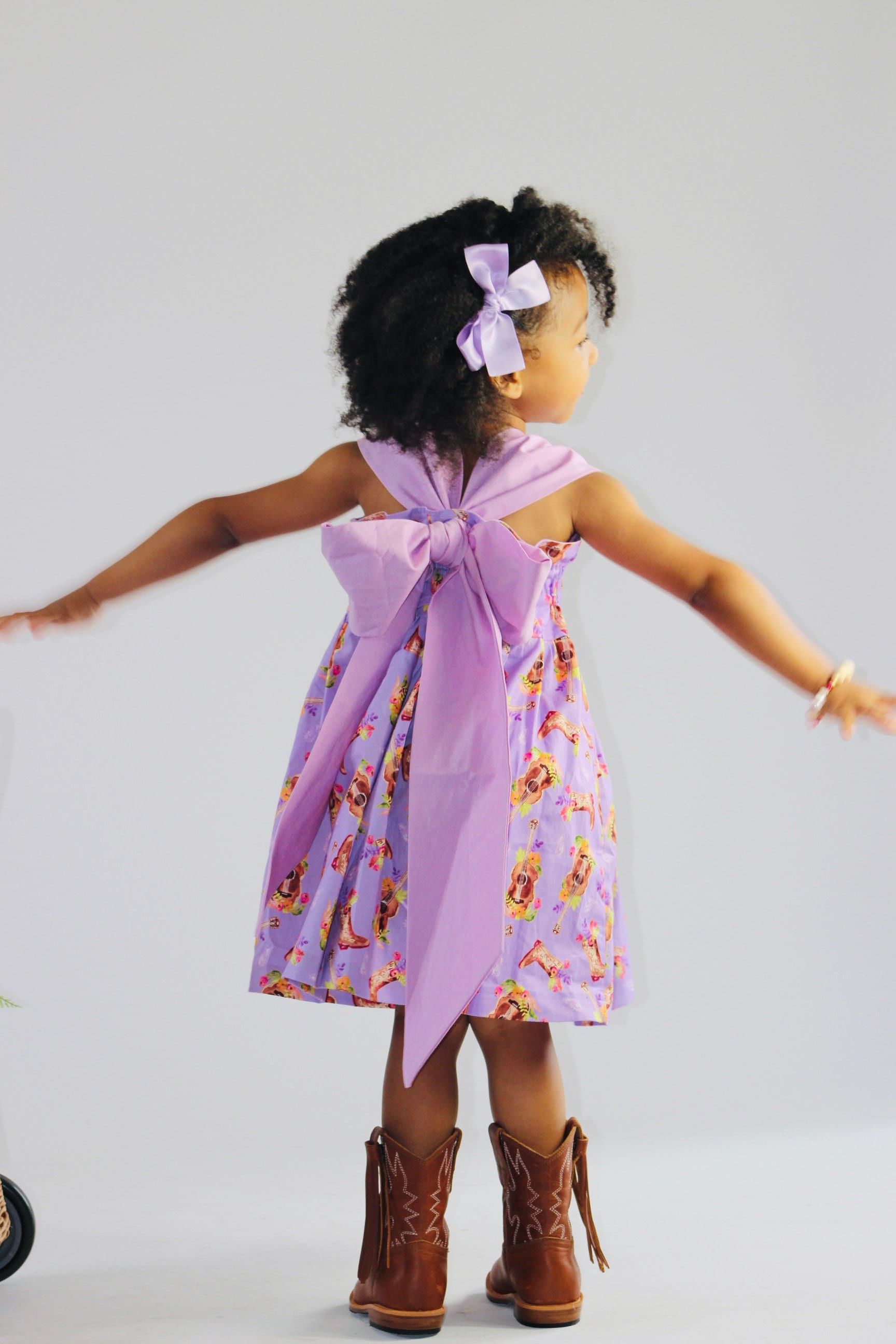 Girls western theme dress, cowboy boots, guitars, purple dress, western birthday, party dress, cowboy theme party, sweetheart Neckline