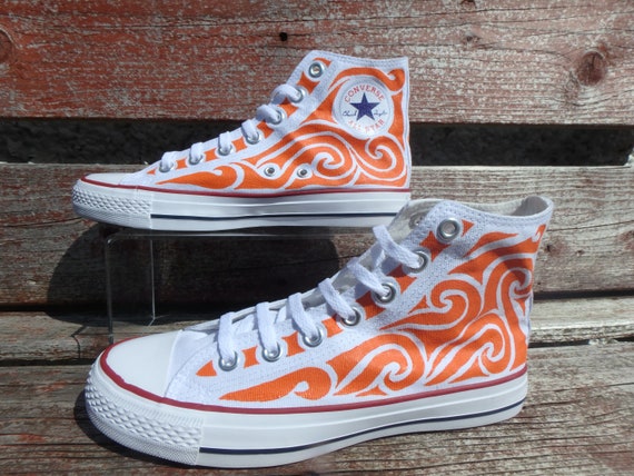 converse orange white
