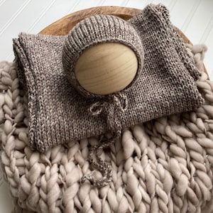 Mushroom Brown Tweed Knit Bonnet Wrap Newborn Photography Photo Prop Set Merino Wool Thick Thin Layering Bump Blanket Baby Boy Girl Neutral