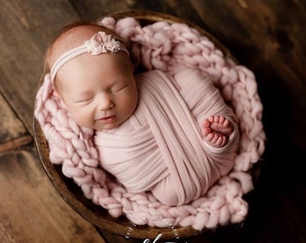 Soft Pink Mauve Pastel Rose Handspun Merino Wool Knit Bump Blanket newborn photography prop layer Layering thick thin chunky baby boy girl