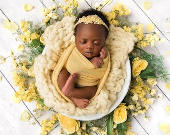 Butter Pastel Yellow Handspun Merino Wool Knit Bump Layering Blanket newborn photography prop layer thick thin chunky baby girl lemon