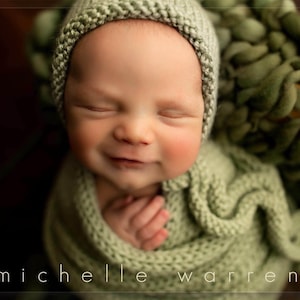 Newborn Photography Prop Set, Knit Bonnet, Swaddle Wrap, Merino Wool Layering Bump Blanket, Olive Sage Hunter Green, Baby Boy or Girl Photo