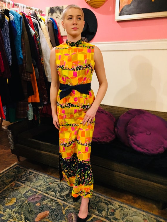 1960 vintageDress / Hawaiian Floral / Cotton /