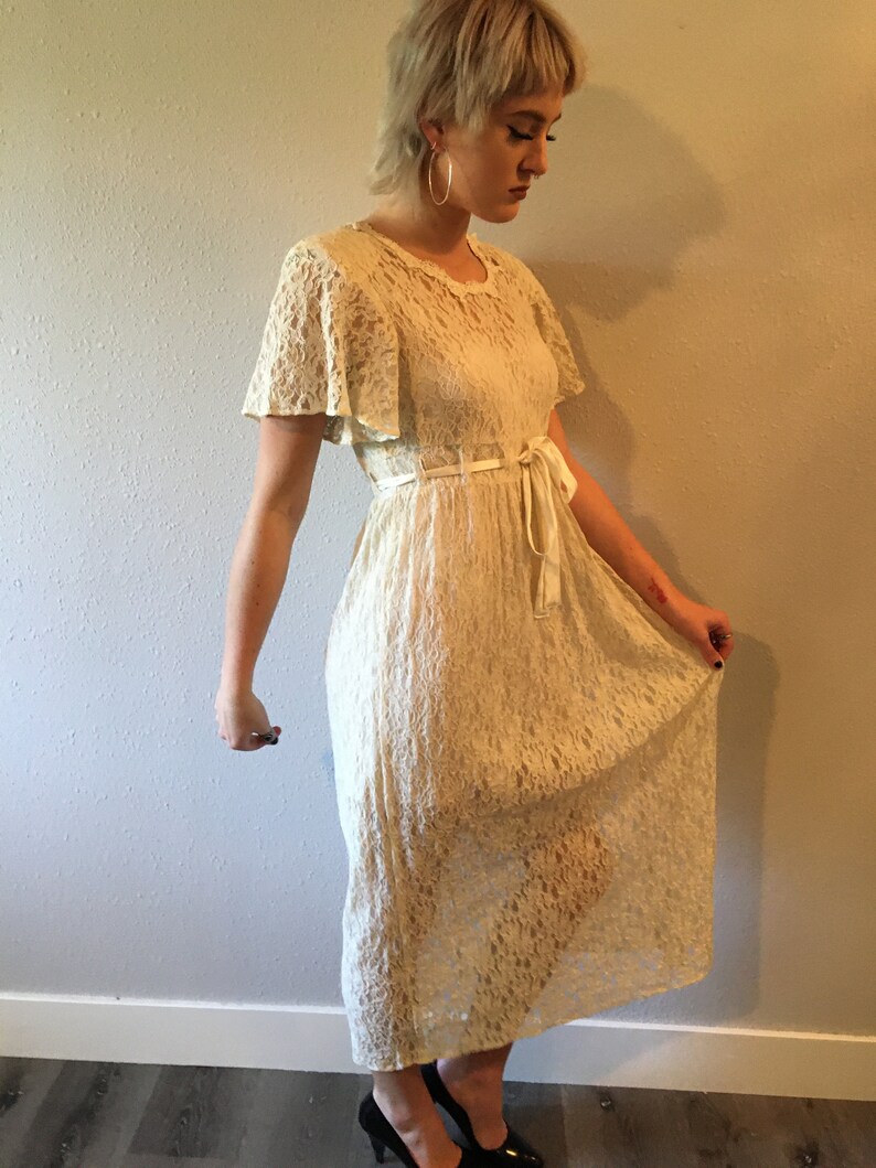 Vintage lace dress ribbon waist size medium