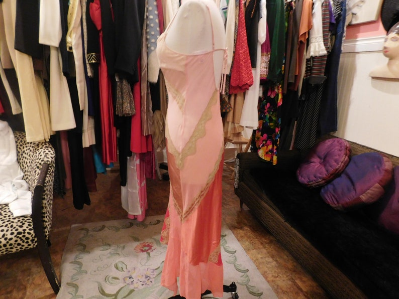 Vintage slip size small satin
