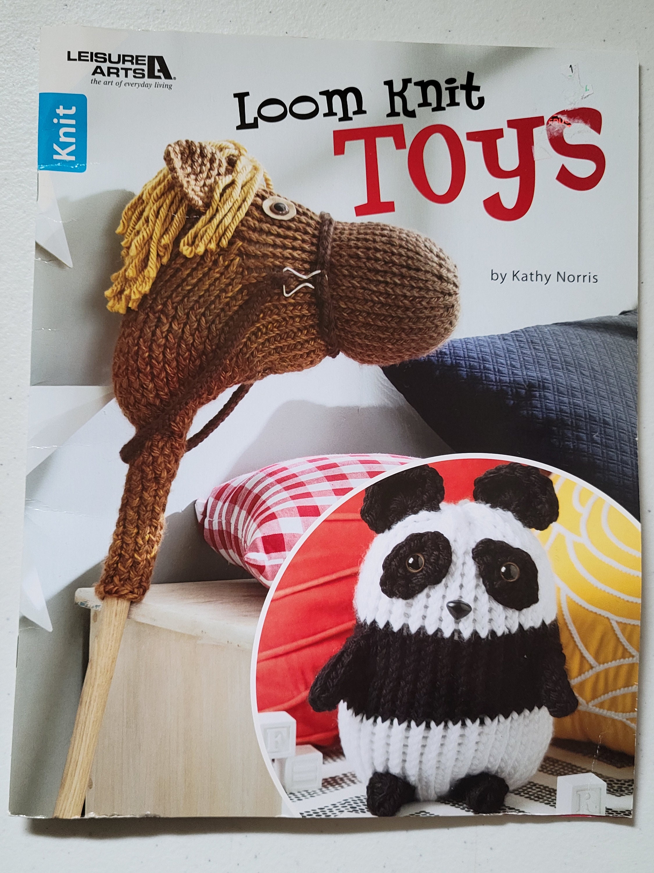 Leisure Arts Loom Knitting for Mommy & Me BK