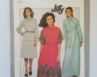 VINTAGE Simplicity Sewing Pattern 8309 Misses' Jiffy Pullover Blouse and Skirt in Two Lengths