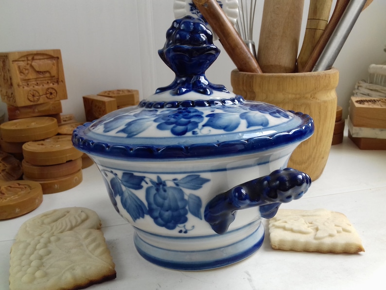 Vintage Pot with Lid Porcelain tableware Gzhel Blue /& White Ceramics Candy Bowl Hand Painted Pottery Rustic Container Food Gravy Boat