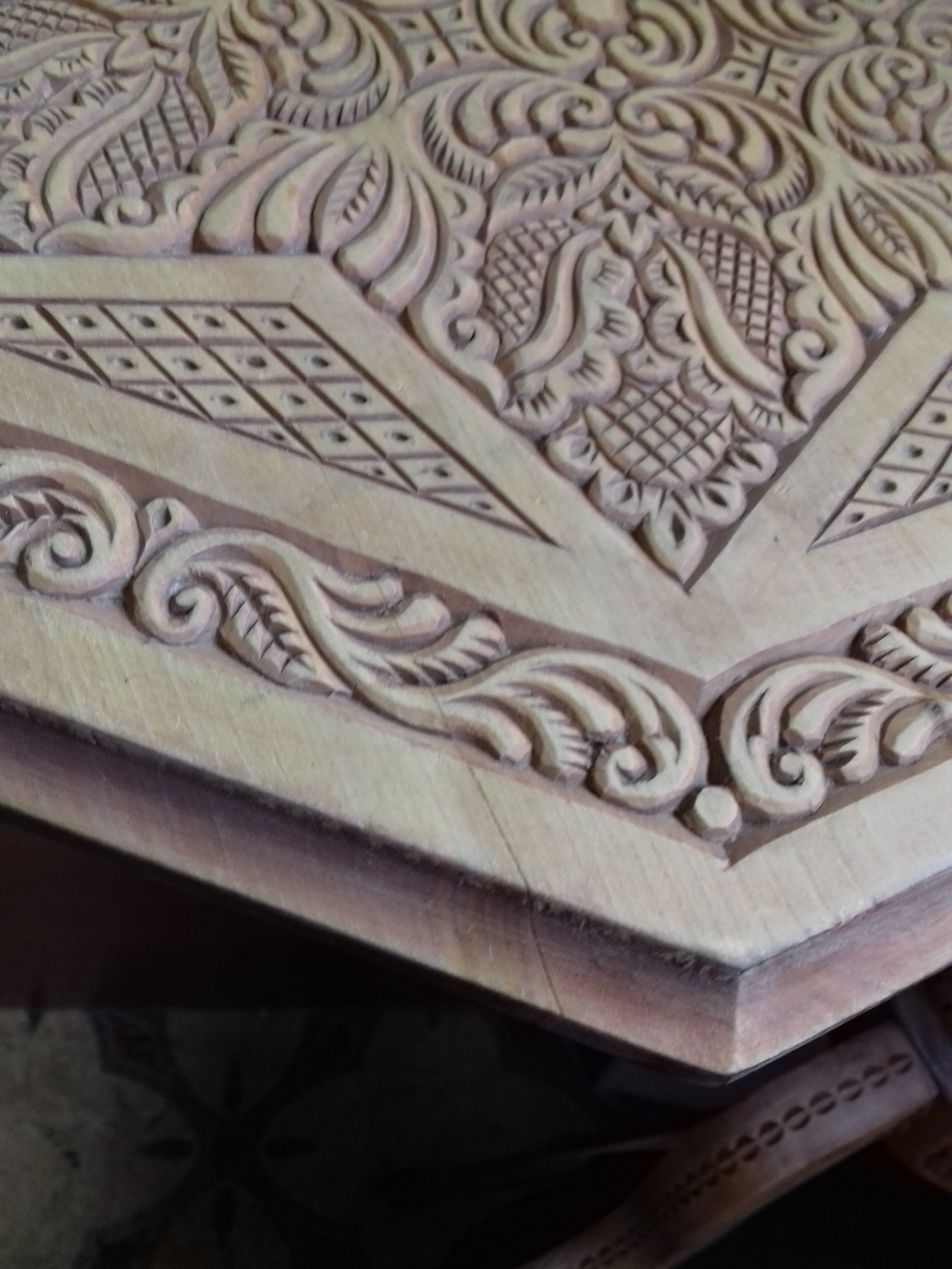 Little Table with Vase Vintage Wood carving Decorative Table Etsy