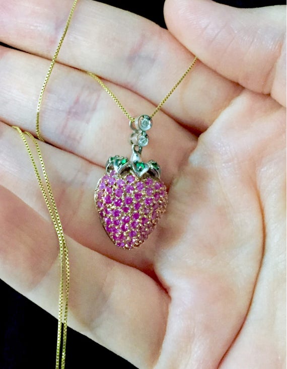 Rare Large Solid 14k gold Realistic Strawberry Pe… - image 2