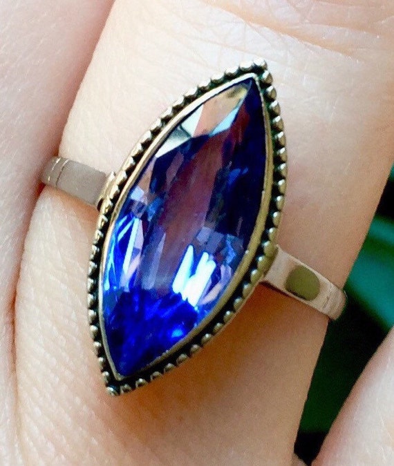 Art Deco color change Sapphire 14k gold ring