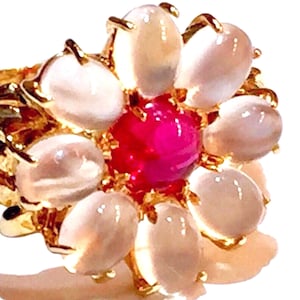18k kwaliteit zeer schone zijdeachtige natuurlijke maansteen Cats eye Cat's eye natuurlijke robijnrode cabochonring