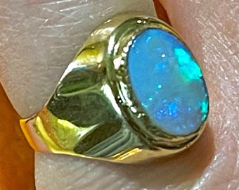 18k  semi black Opal Lightning Ridge Australian Opal 18k solid gold mans woman’s October birthstone fiery Australian opal unisex ring