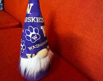 Washington Huskies Gnome, college football Mascot, gift ideas, College Decor, rally gnome
