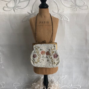 Vintage 1930's Seed Bead Evening Purse~Moonlight Ivory Seed Bead Purse with Embroidery~Kiss Lock Clasp~Bride~Bridesmaid~Evening Wear~