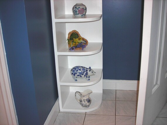 Corner shelf for towels hotsell