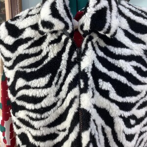 tiger pattern fur vest トップス