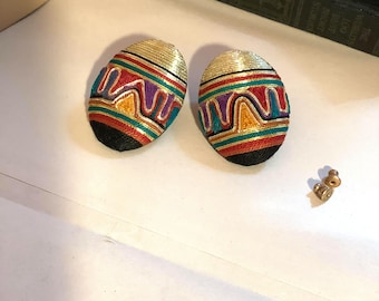 Vintage 90s Gold Thread Craft Made Post Earrings
