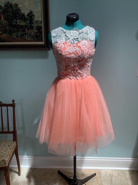 2k Does 50's Fit and Flare Dress,sz 4,& 6, Peach and White Lace Bodice Dress, 50's Style Dress - Etsy 2k Does 50's Fit and Flare Dress,sz 4,& 6, Peach and White Lace Bodice Dress, 50's Style Dress - Etsy