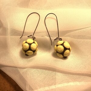 50’s Drop Earrings, Pale Yellow Sphere Orb Wire Earrings