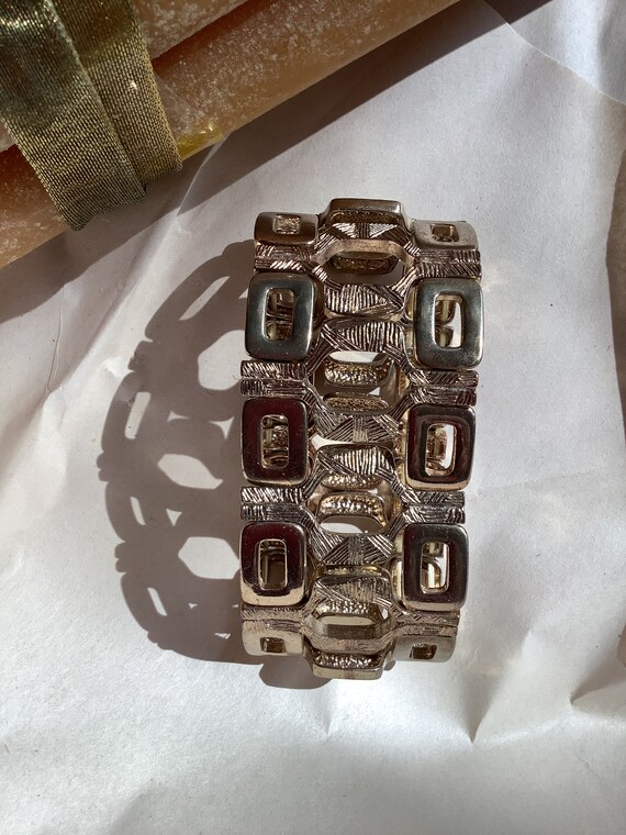 Vintage 70’s Goldtone Stretch Bracelet,60’s Costu… - image 4