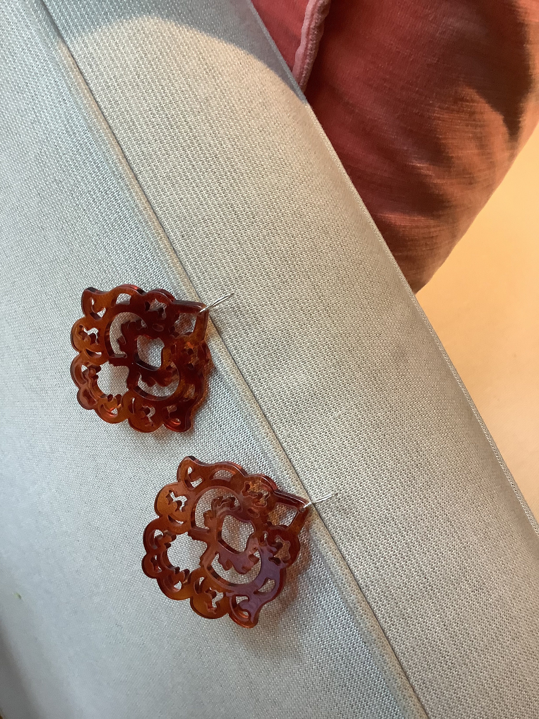 Boucles D'oreilles Résine Façon Ambre Vintage Années 80 - Boucles Clips Occasion | Boucles D'oreilles Ambre Vintage Résine Années 80