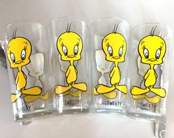 1973 LOONEY TUNES “ Tweety Bird Glasses”, Pepsi Promotional Pint Size Tumblers Set of 4