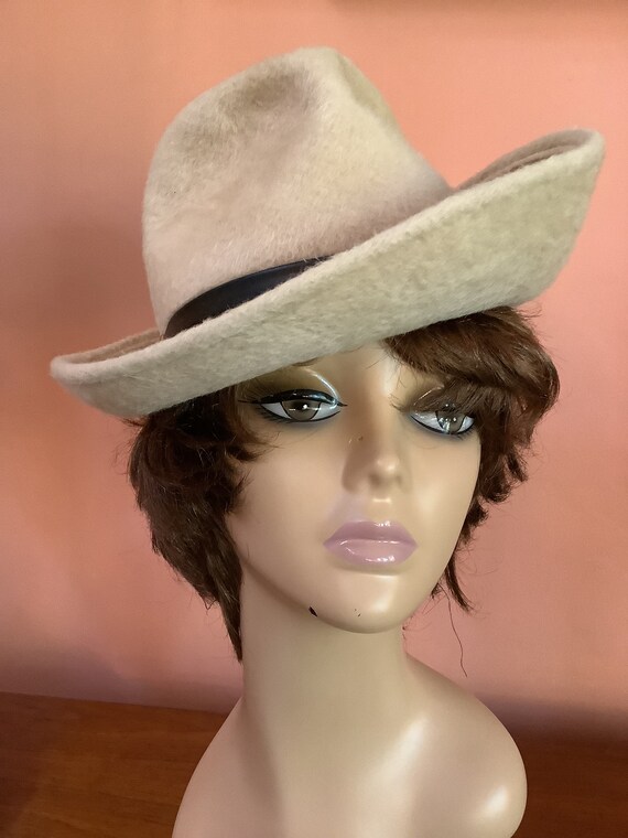 Vintage 60’s Fedora Hats,Wool Off White Wool Hat,”