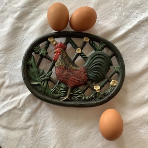 Vtg. Iron Trivets ,Roaster Chicken Trivet,40’s Farmhouse Kitchen Table Decor,Country Kitchen Trivets, Vintage Hot Plate, Roasters