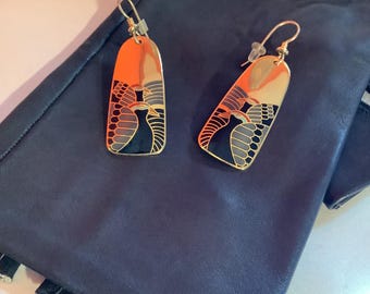 LAUREL BURCH 90’s Moondove Dangle Earrings