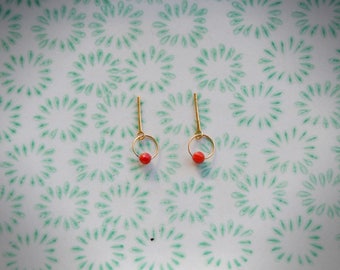 Red Short Spot earrings