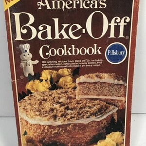 Vintage Pillsbury America&#39;s Bake Off Cookbook Paperback Excellent Condition 1980