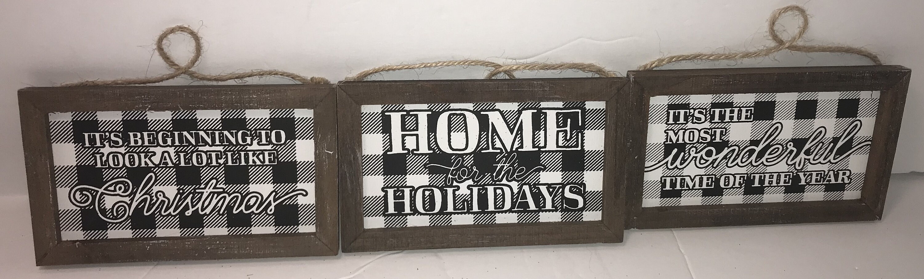 Vintage Wooden Christmas Holiday Set Of 3 Plaid Signs Decorations/Ornaments Collins Painting New