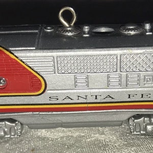Vintage Hallmark Ornament Lionel 1950 F3 Santa Fe Diesel Locomotive 1997 GC
