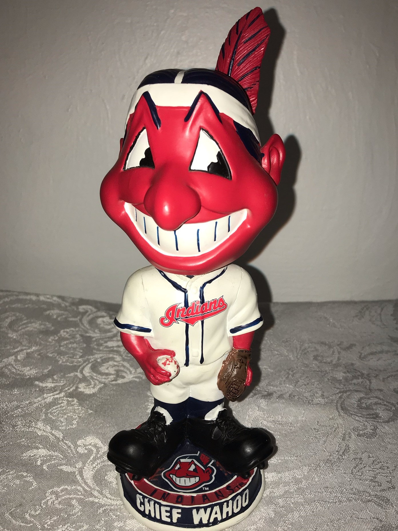 Vintage Cleveland Indians Knuckle Heads Chief Wahoo Bobblehead 