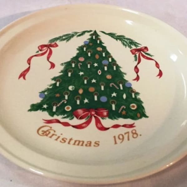 Vintage 1978 Christmas Tree Lillian Vernon Plate Carrigaline Pottery Ireland County Cork Mint