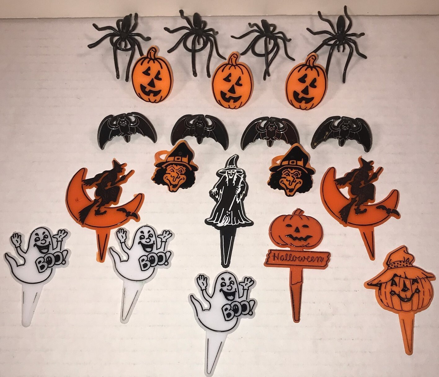 Vintage Set Of 21 Commercial Halloween Baking Decorations Etsy