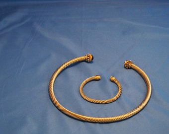 Necklace and Bracelet Set
