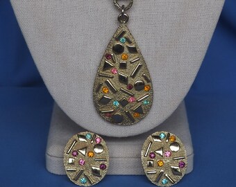 Vintage Sarah Coventry Necklace and Earring Set