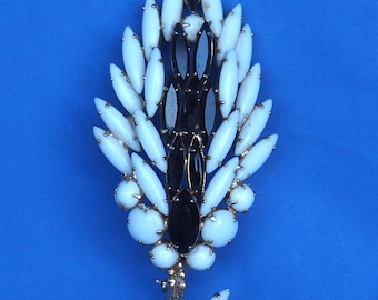 Schreiner Inspired Brooch