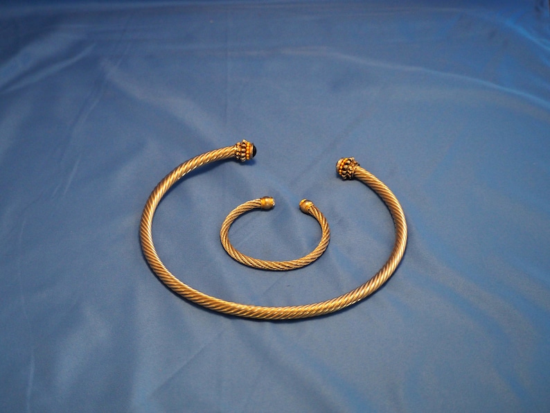 Necklace and Bracelet Set