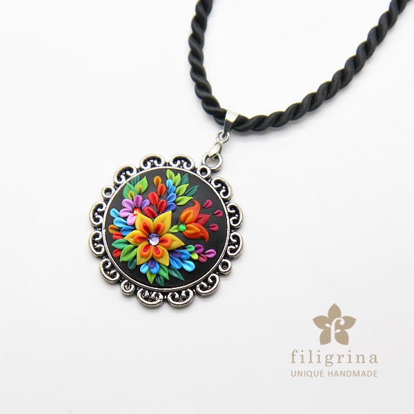 SALE! Handmade pendant FOLKLORE with floral motif in silver tone round filigree metal bezel, 33mm, polymer clay. Autumn flowers. Boho.