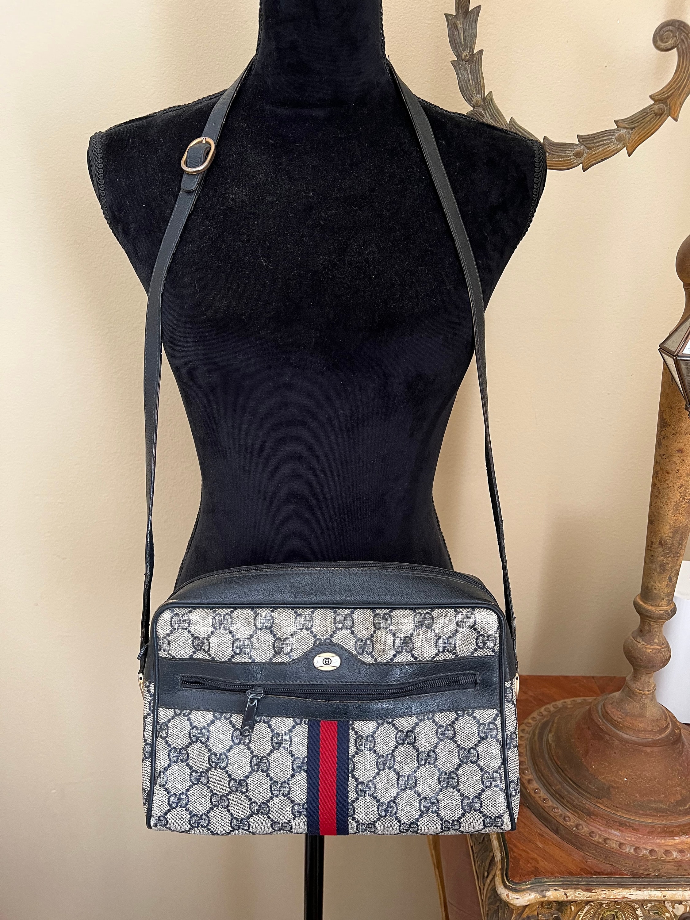 Gucci accessory collection crossbody hotsell