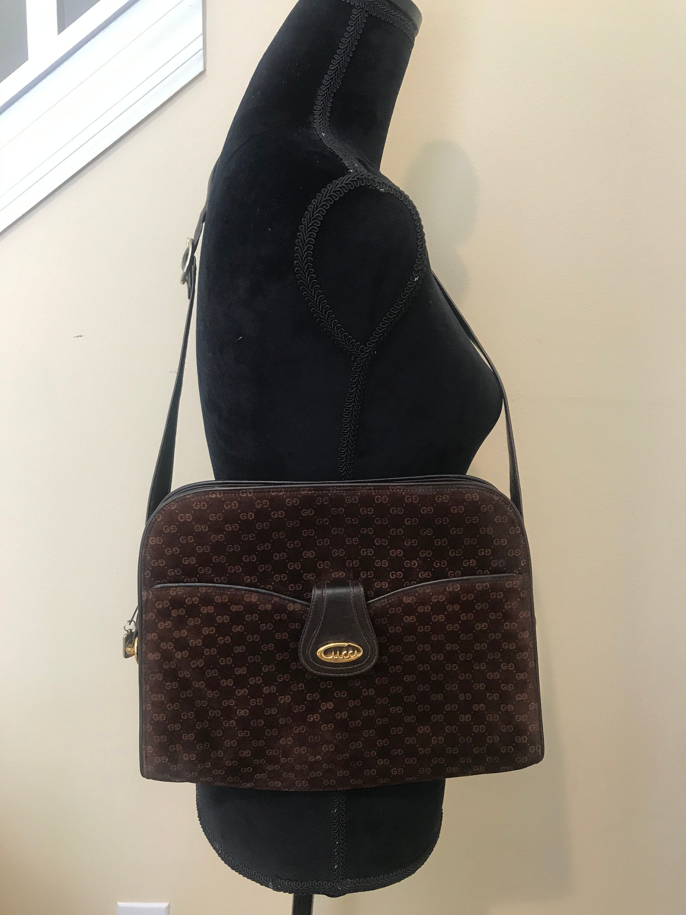 GG Retro Small Leather Shoulder Bag in Brown - Gucci