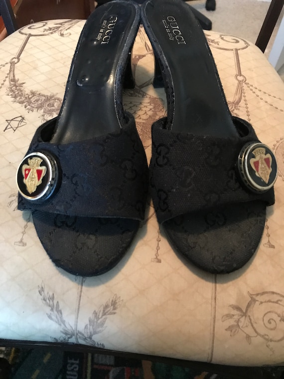 Authentic Black GG Gucci With Crest Sandal-size 8 - Etsy display picture 3
