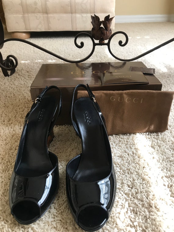 Vintage Gucci Vitello Vernice Strap Ankle With Turquoise Heel