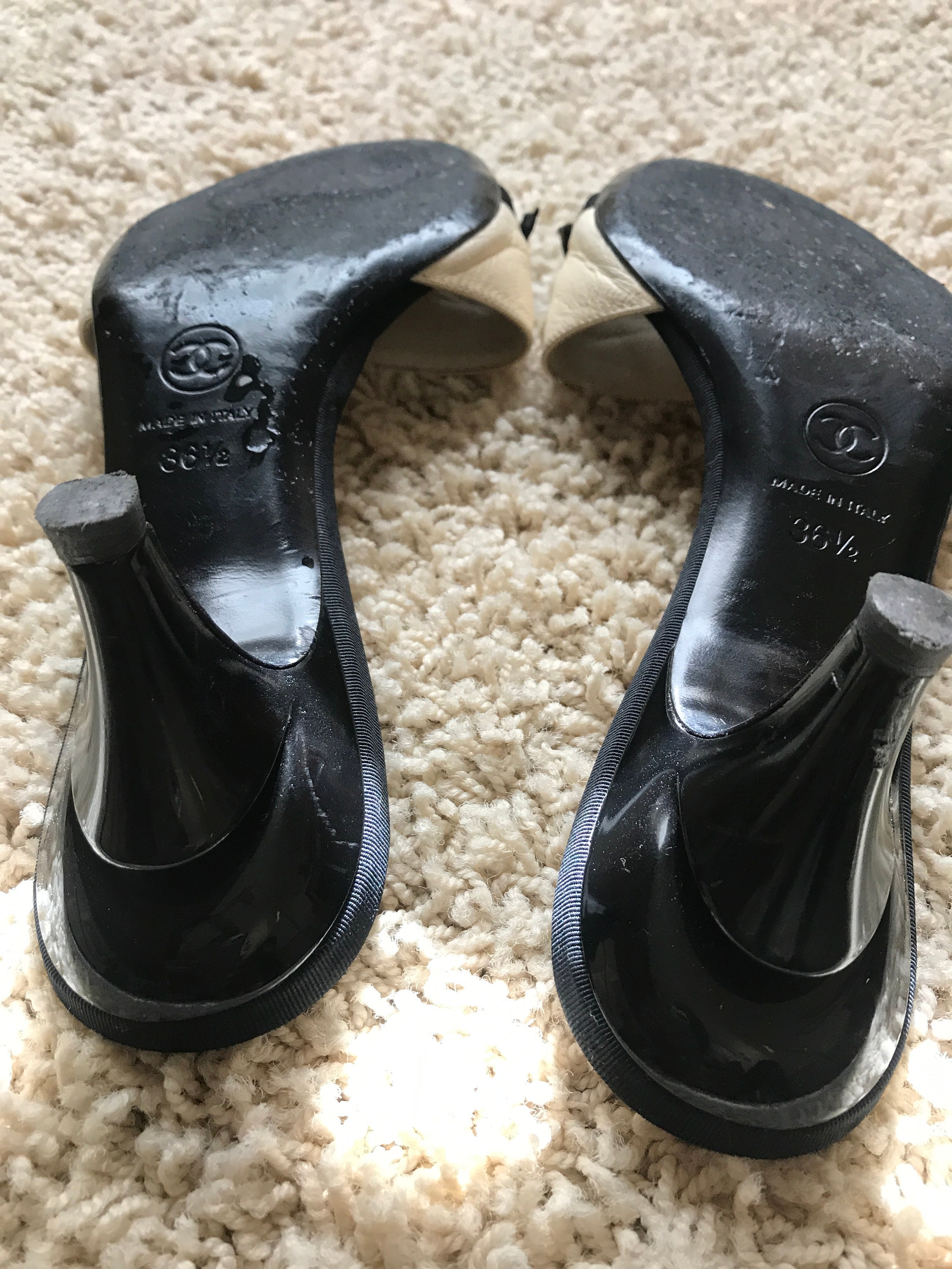 Authentic Vintage Chanel Nude/black Kitten Heel With Bow - Sz. 36